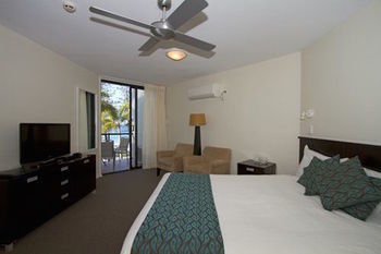 Beach Retreat Coolum - Holiday Find 27