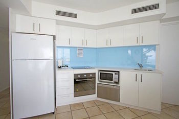 Beach Retreat Coolum - Holiday Find 30