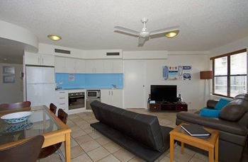 Beach Retreat Coolum - Holiday Find 31