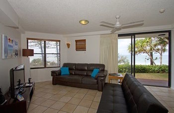 Beach Retreat Coolum - Holiday Find 36