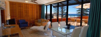 Beach Retreat Coolum - Holiday Find 40