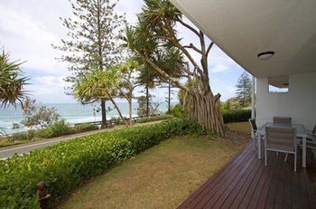 Beach Retreat Coolum - Holiday Find 54