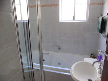 Lavender House B&B - Holiday Find 9