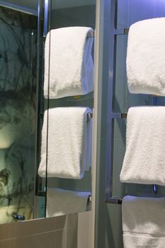 Art Series - The Olsen - Holiday Find 29