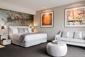 Art Series - The Olsen - Holiday Find 32