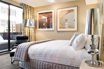 Art Series - The Olsen - Holiday Find 33