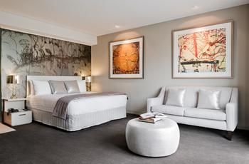 Art Series - The Olsen - Holiday Find 51