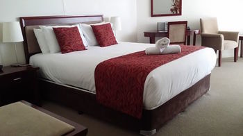 OVR Caloundra - Holiday Find 7