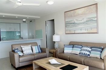 84 The Spit - Holiday Find 11