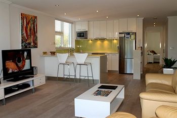 84 The Spit - Holiday Find 17