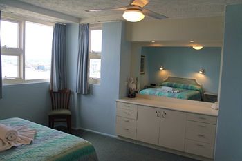 84 The Spit - Holiday Find 28