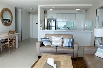 84 The Spit - Holiday Find 48