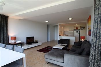 84 The Spit - Holiday Find 64