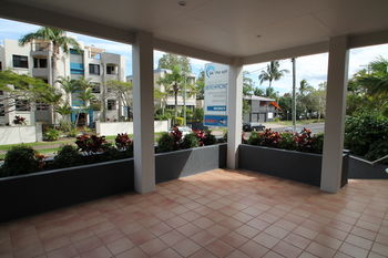 84 The Spit - Holiday Find 75