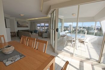 84 The Spit - Holiday Find 76