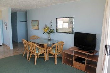 84 The Spit - Holiday Find 84