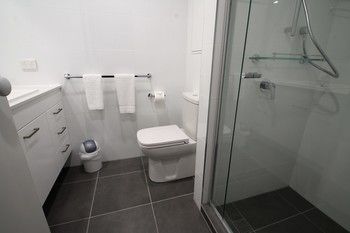 84 The Spit - Holiday Find 85