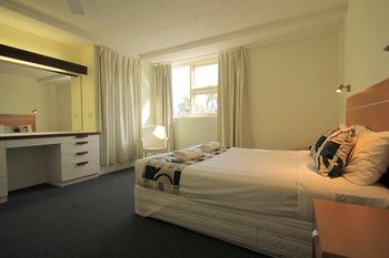 84 The Spit - Holiday Find 96