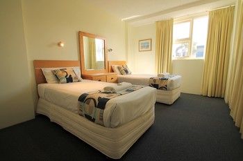 84 The Spit - Holiday Find 97