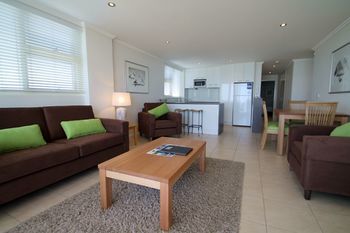 84 The Spit - Holiday Find 99