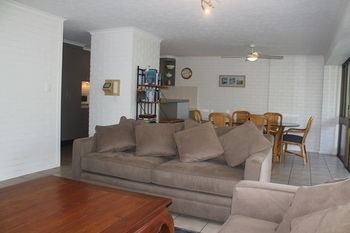 84 The Spit - Holiday Find 114