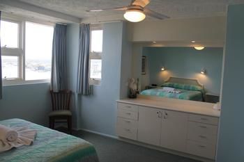 84 The Spit - Holiday Find 139