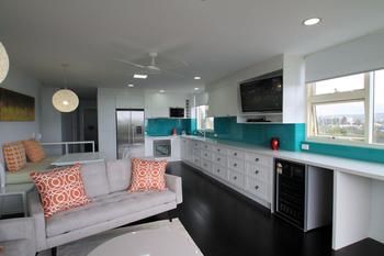 84 The Spit - Holiday Find 152