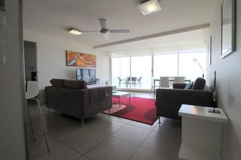 84 The Spit - Holiday Find 154