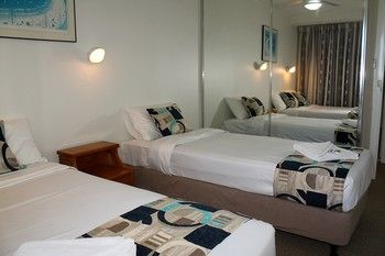 84 The Spit - Holiday Find 159