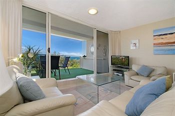 84 The Spit - Holiday Find 7