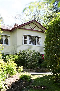 Adeline Bed And Breakfast - Holiday Find 11