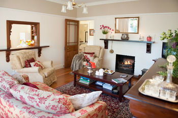 Adeline Bed And Breakfast - Holiday Find 25