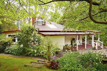 Adeline Bed And Breakfast - Holiday Find 0