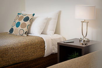 Apartments @ Glen Waverley - Holiday Find 7