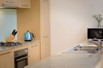 Apartments @ Glen Waverley - Holiday Find 10