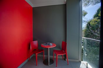 Adara Camperdown Hotel - Holiday Find 7