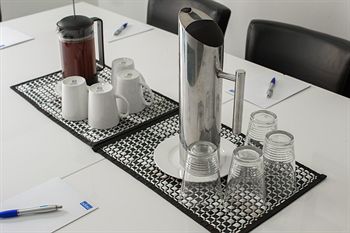 Adara Camperdown Hotel - Holiday Find 29