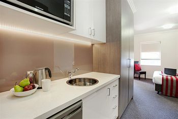 Adara Camperdown Hotel - Holiday Find 2