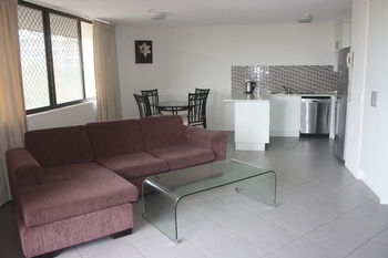 Mylos Apartments - Holiday Find 8