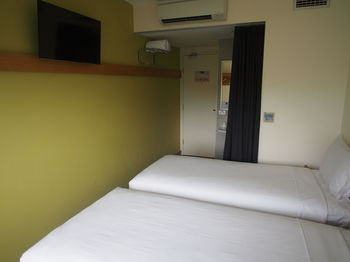 Ibis Budget Sydney Olympic Park - Holiday Find 12