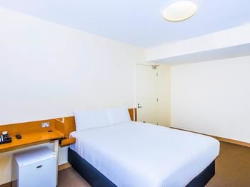 Ibis Budget Sydney Olympic Park - Holiday Find 40