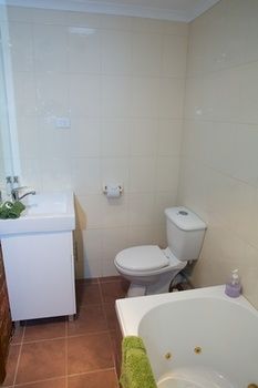 Holly Lane Mews - Holiday Find 9