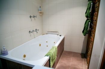 Holly Lane Mews - Holiday Find 10