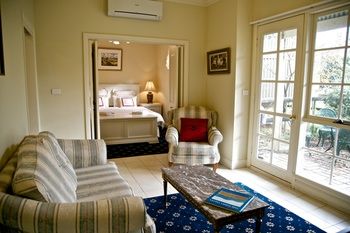 Holly Lane Mews - Holiday Find 29