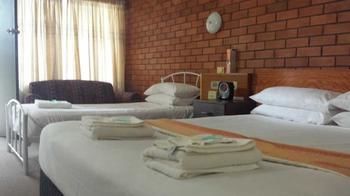 Hilldrop Motor Inn - Holiday Find 6