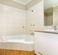 Edward Parry Motel amp Apartments - Holiday Find