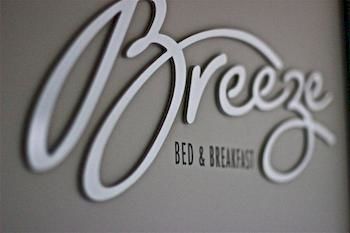 Breeze Bed And Breakfast - Holiday Find 0
