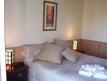 Yarraglen BnB - Holiday Find 5