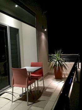 Chaucer Palms Boutique Bed & Breakfast - Holiday Find 14