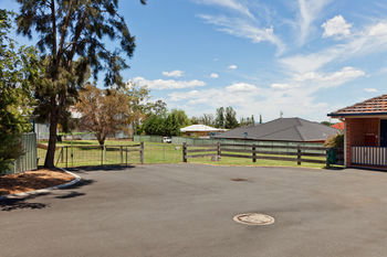 Abraham Lincoln Motel - Holiday Find 12